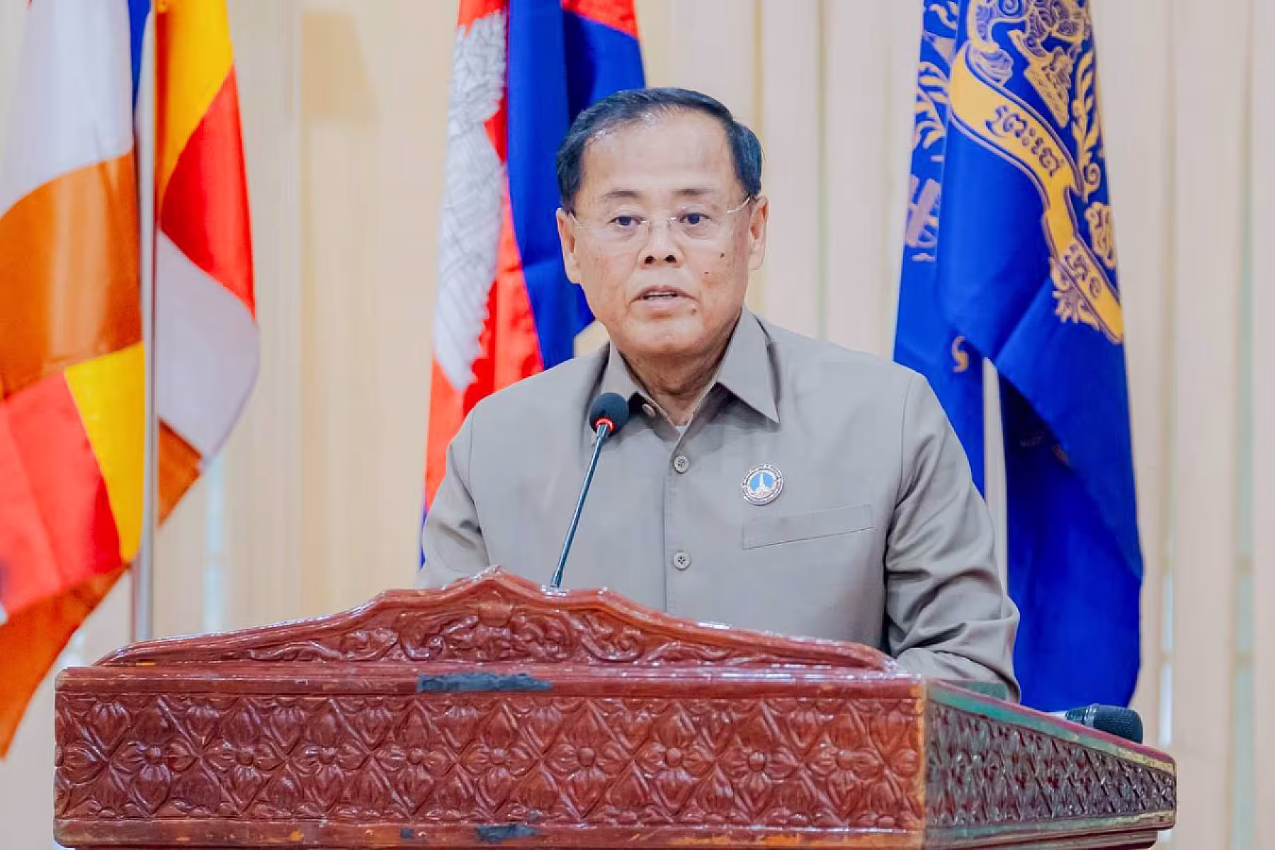 ឯកឧត្តម អ៊ុក ឃ្នួច អញ្ជើញបើកវគ្គបណ្តុះបណ្តាលស្តីពីការងាររដ្ឋបាល និងការងារបេឡាមរណសង្គ្រោះ អ.ន.ក. ជូនគណៈកម្មាធិការសមាគមអតីតយុទ្ធជន និងនិវត្តជនកម្ពុជាខេត្តបាត់ដំបង