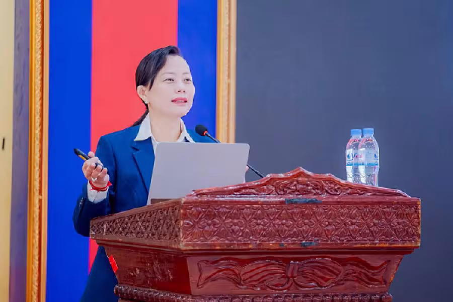 ឯកឧត្តម អ៊ុក ឃ្នួច អញ្ជើញបើកវគ្គបណ្តុះបណ្តាលស្តីពីការងាររដ្ឋបាល និងការងារបេឡាមរណសង្គ្រោះ អ.ន.ក. ជូនគណៈកម្មាធិការសមាគមអតីតយុទ្ធជន និងនិវត្តជនកម្ពុជាខេត្តបាត់ដំបង - Image 7