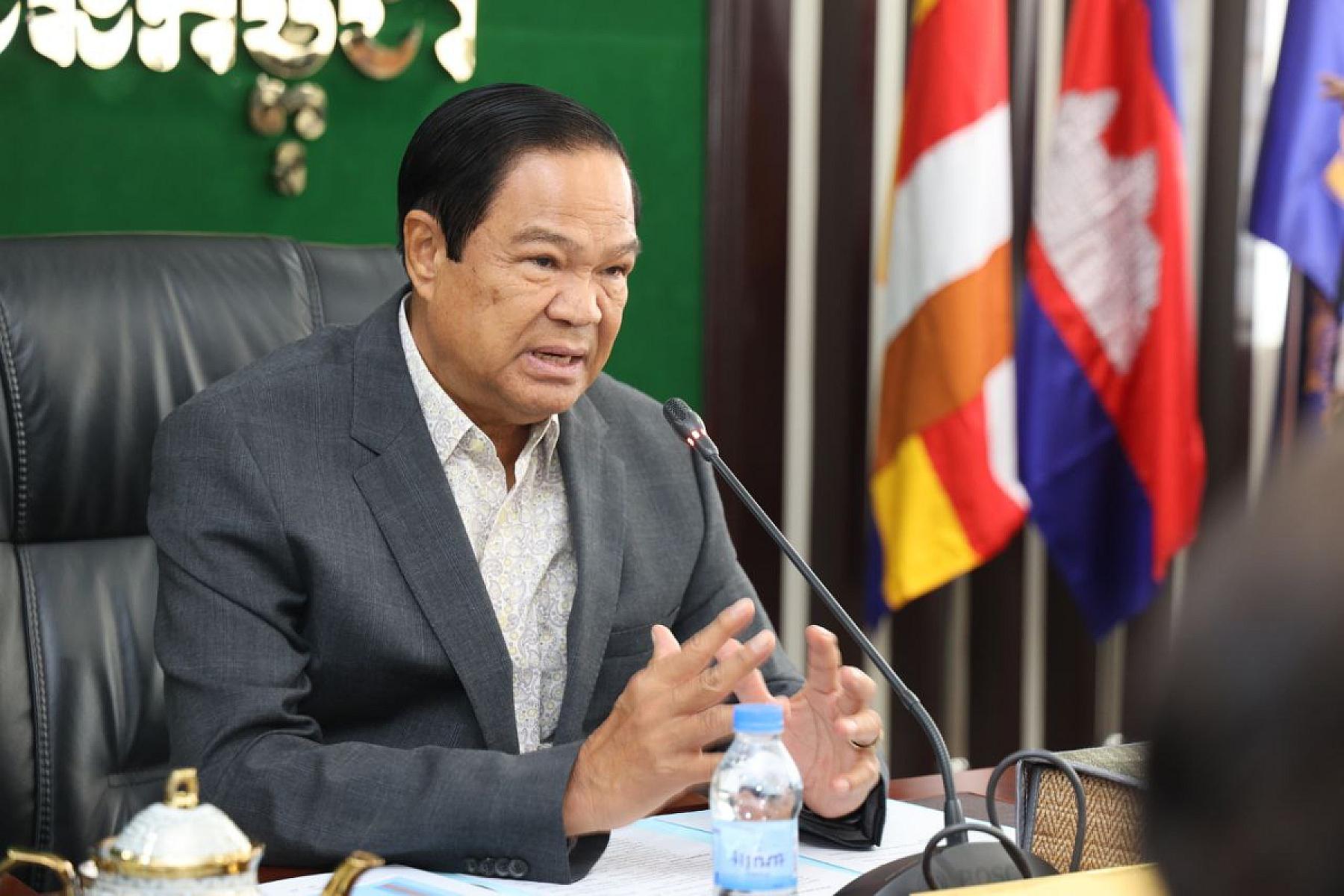 ឯកឧត្តមនាយឧត្តមសេនីយ៍ គន់ គីម ទេសរដ្ឋមន្រ្តី អនុប្រធាន និងជាអគ្គលេខាធិការសមាគមអតីតយុទ្ធជនកម្ពុជា