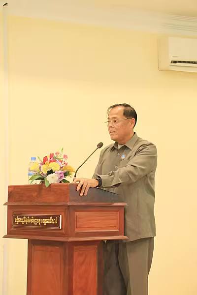 ឯកឧត្តម អ៊ុក ឃ្នួច អញ្ជើញបើកវគ្គបណ្តុះបណ្តាលស្តីពី ការងាររដ្ឋបាល និងការងារបេឡាមរណសង្គ្រោះជូនថ្នាក់ដឹកនាំ និងមន្ត្រី អ.ន.ក. ខេត្តពោធិ៍សាត់ - Image 3