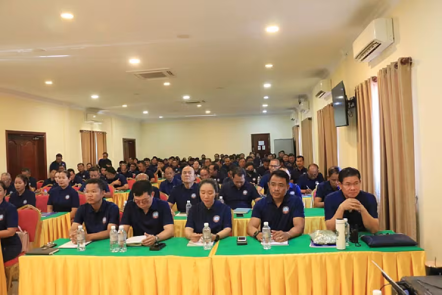 ឯកឧត្តម អ៊ុក ឃ្នួច អញ្ជើញបើកវគ្គបណ្តុះបណ្តាលស្តីពី ការងាររដ្ឋបាល និងការងារបេឡាមរណសង្គ្រោះជូនថ្នាក់ដឹកនាំ និងមន្ត្រី អ.ន.ក. ខេត្តពោធិ៍សាត់ - Image 10