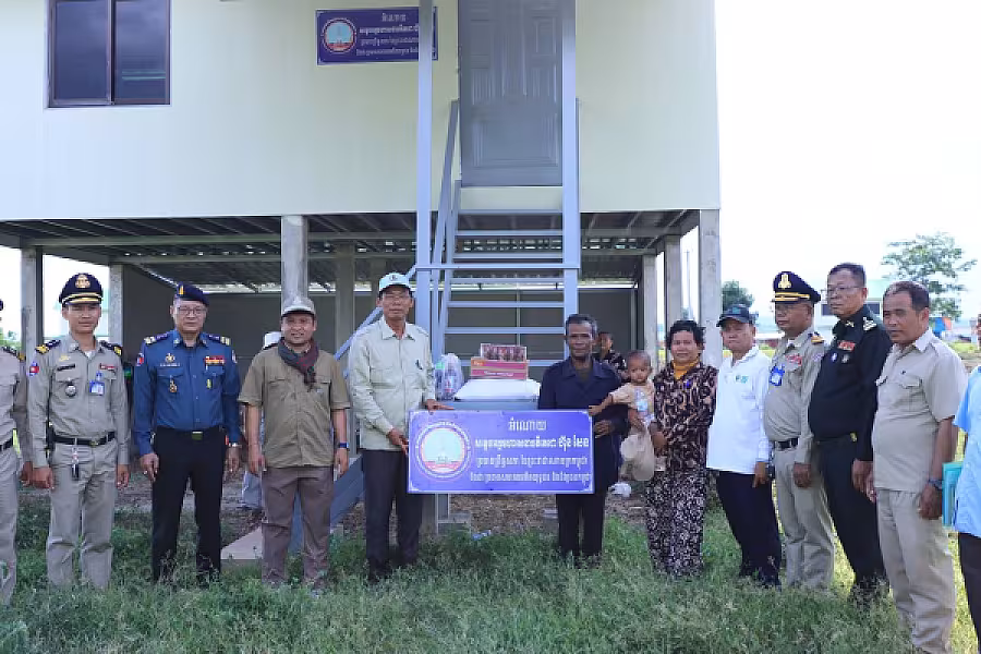 អ.ន.ក. ខេត្តបន្ទាយមានជ័យ​ ធ្វើពិធីប្រគល់ទទួលផ្ទះជូន​អតីតយទ្ធជន និងនិវត្តជនខេត្ត - Image 3