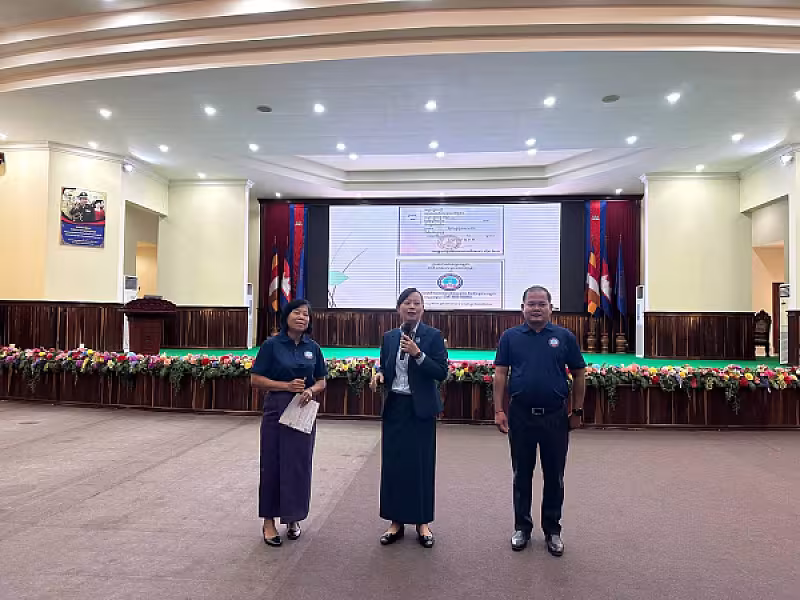 ឯកឧត្តម អ៊ុំ សុខ អញ្ជើញបើកវគ្គបណ្តុះបណ្តាលស្តីពីការងាររដ្ឋបាល និងការងារបេឡាមរណសង្គ្រោះ ជូន អ.ន.ក.ខេត្តកំពង់ចាម - Image 11