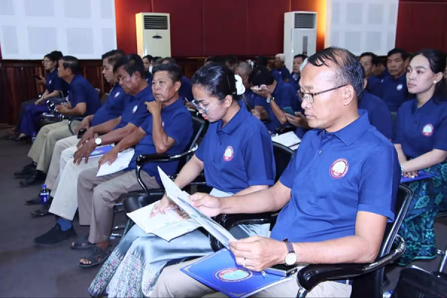 ឯកឧត្តម អ៊ុំ សុខ អញ្ជើញបើកវគ្គបណ្តុះបណ្តាលស្តីពីការងាររដ្ឋបាល និងការងារបេឡាមរណសង្គ្រោះ ជូន អ.ន.ក.ខេត្តកំពង់ចាម - Image 20
