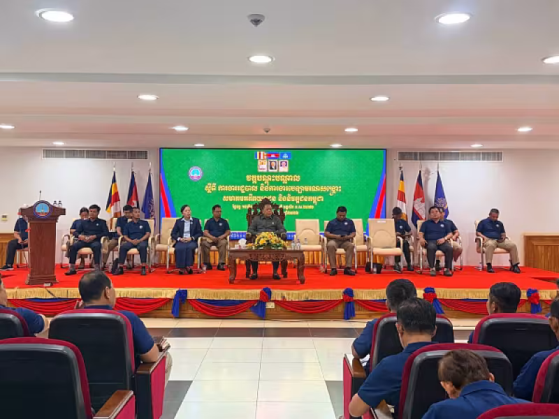 ឯកឧត្តម អ៊ុំ សុខ អញ្ជើញបើកវគ្គបណ្តុះបណ្តាលស្តីពីការងាររដ្ឋបាល និងការងារបេឡាមរណសង្គ្រោះ ជូន អ.ន.ក. ខេត្តត្បូងឃ្មុំ - Image 5