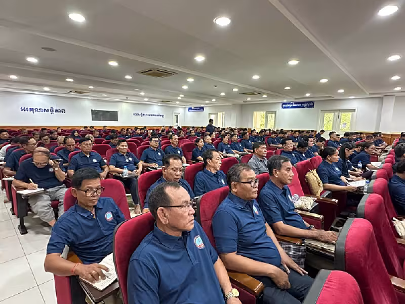 ឯកឧត្តម អ៊ុំ សុខ អញ្ជើញបើកវគ្គបណ្តុះបណ្តាលស្តីពីការងាររដ្ឋបាល និងការងារបេឡាមរណសង្គ្រោះ ជូន អ.ន.ក. ខេត្តត្បូងឃ្មុំ - Image 9