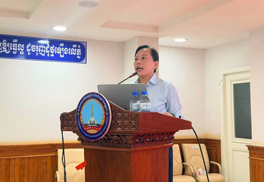 ឯកឧត្តម អ៊ុំ សុខ អញ្ជើញបើកវគ្គបណ្តុះបណ្តាលស្តីពីការងាររដ្ឋបាល និងការងារបេឡាមរណសង្គ្រោះ ជូន អ.ន.ក. ខេត្តត្បូងឃ្មុំ - Image 10