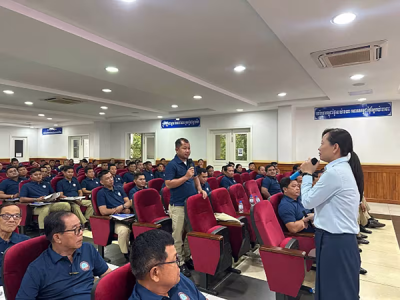 ឯកឧត្តម អ៊ុំ សុខ អញ្ជើញបើកវគ្គបណ្តុះបណ្តាលស្តីពីការងាររដ្ឋបាល និងការងារបេឡាមរណសង្គ្រោះ ជូន អ.ន.ក. ខេត្តត្បូងឃ្មុំ - Image 11