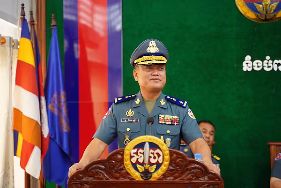 ឧត្តមសេនីយ៍ត្រី ហែម វុទ្ធី បញ្ជាការដ្ឋានកងរាជអាវុធហត្ថ ខេត្តបាត់ដំបង ចូលរួមថវិកាចំនួន ២,៨២០,០០០រៀល ដើម្បីរៀបចំមហាសន្និបាតវិសាមញ្ញតំណាងសមាគមអតីតយុទ្ធជនកម្ពុជា