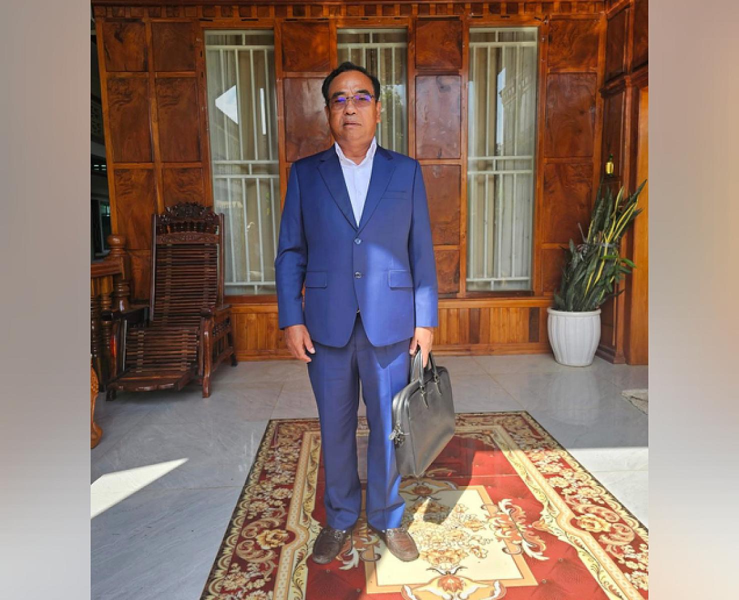 ឯកឧត្តម ម៉ុន មាគ៌ា សមាជិកក្រុមប្រឹក្សាខេត្ត និងជាអនុប្រធានកិត្តយស ស.អ.ក.ខេត្តត្បូងឃ្មុំ ចូលរួមថវិកាចំនួន ៥០មុឺនរៀល ដើម្បីរៀបចំមហាសន្និបាតវិសាមញ្ញតំណាងសមាគមអតីតយុទ្ធជនកម្ពុជា ទូទាំងប្រទេស