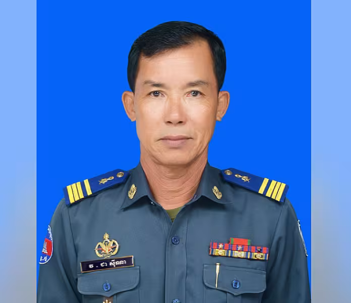 លោកវរសេនីយ៍ត្រី ជា ស៊ីណា មេបញ្ជាការកងរាជអាវុធហត្ថស្រុកពួក ចូលរួមថវិកាចំនួន ៥មុឺនរៀល ដើម្បីរៀបចំមហាសន្និបាតវិសាមញ្ញតំណាងសមាគមអតីតយុទ្ធជនកម្ពុជា ទូទាំងប្រទេស