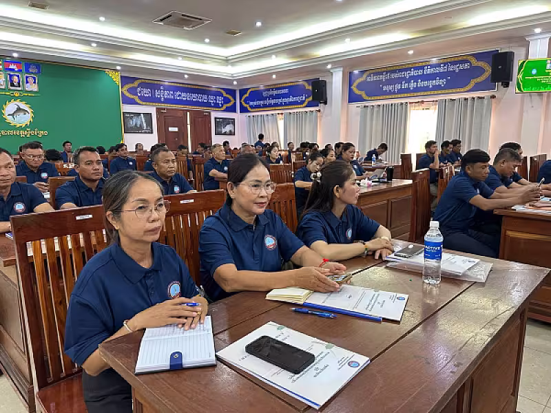 ឯកឧត្តម អ៊ុំ សុខ អញ្ជើញបើកវគ្គបណ្តុះបណ្តាលស្តីពីការងាររដ្ឋបាល និងការងារបេឡាមរណសង្គ្រោះ  ជូន អ.ន.ក.ខេត្តស្ទឹងត្រែង - Image 18
