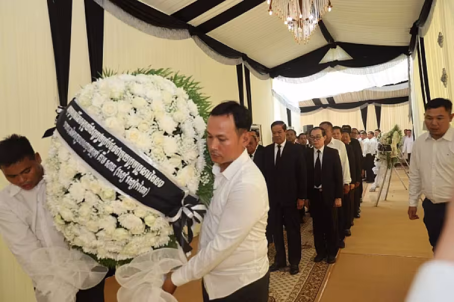 ឯកឧត្តម គន់ គីម អញ្ជើញដឹកនាំគណៈប្រតិភូ អ.ន.ក.គោរពវិញ្ញាណក្ខន្ធសព ម្តាយបង្កើតរបស់ ឯកឧត្តម នៃ គន្ធ  - Image 3