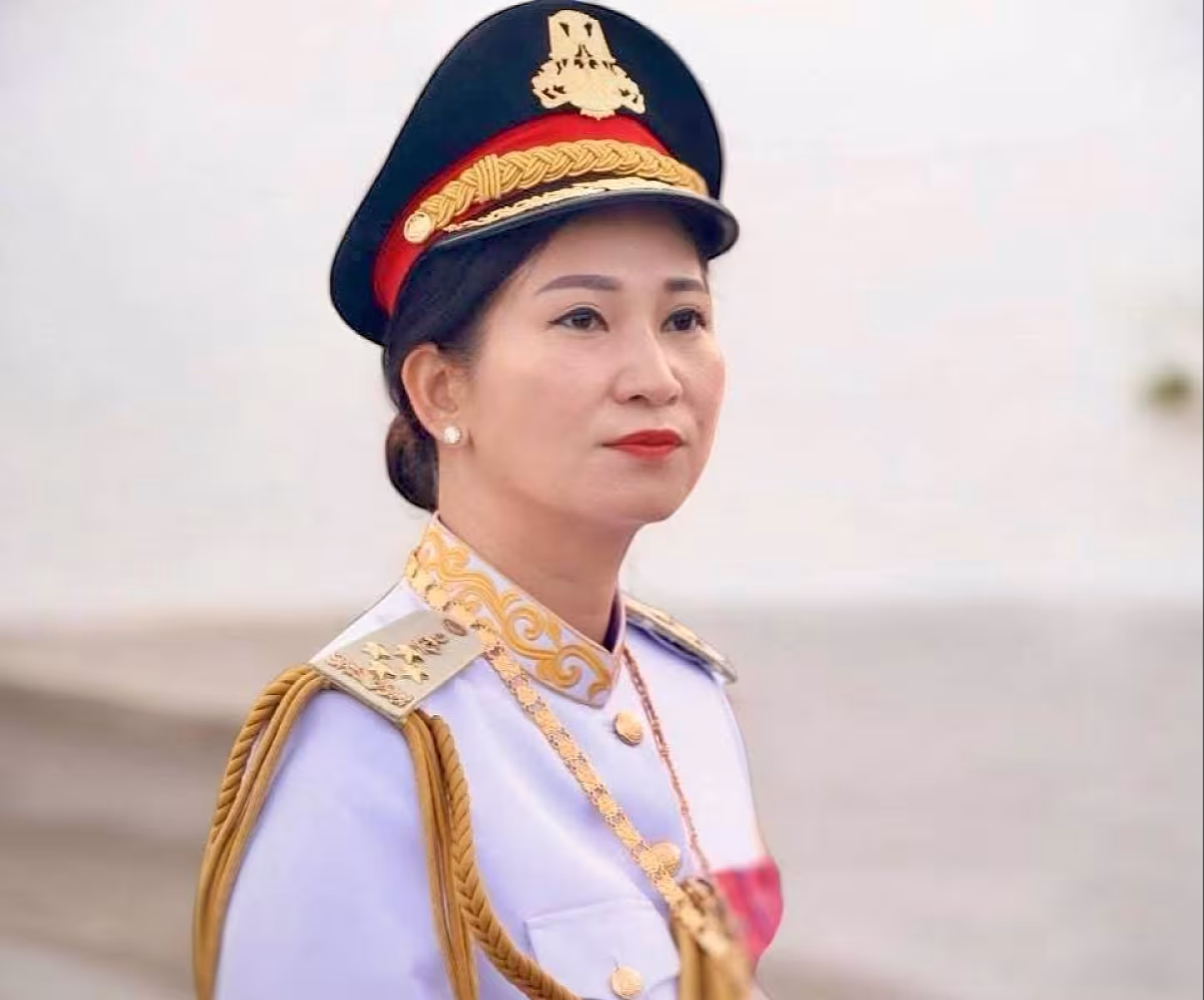 លោកជំទាវ នាយឧត្តមសេនីយ៍ ដាំ ដារីនី រដ្ឋលេខាធិការក្រសួងការពារជាតិ ចូលរួមថវិកាចំនួន ៣លានរៀល ដើម្បីរៀបចំមហាសន្និបាតវិសាមញ្ញតំណាងសមាគមអតីតយុទ្ធជនកម្ពុជា ទូទាំងប្រទេស