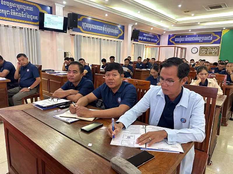 ឯកឧត្តម អ៊ុំ សុខ អញ្ជើញបើកវគ្គបណ្តុះបណ្តាលស្តីពីការងាររដ្ឋបាល និងការងារបេឡាមរណសង្គ្រោះ  ជូន អ.ន.ក.ខេត្តស្ទឹងត្រែង - Image 29