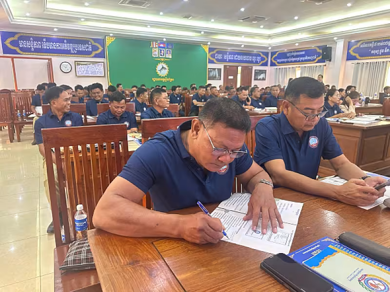 ឯកឧត្តម អ៊ុំ សុខ អញ្ជើញបើកវគ្គបណ្តុះបណ្តាលស្តីពីការងាររដ្ឋបាល និងការងារបេឡាមរណសង្គ្រោះ  ជូន អ.ន.ក.ខេត្តស្ទឹងត្រែង - Image 35