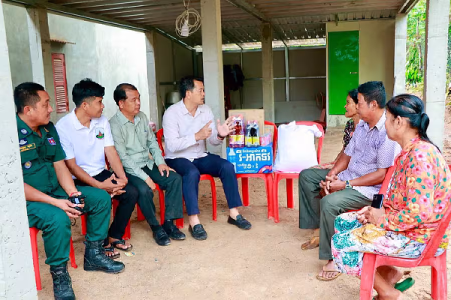អ.ន.ក.ស្រុកគិរីរង់ ចុះពិនិត្យផ្ទះចំនួន ៣ខ្នង ដែលបានសាងសង់រួចរាល់ - Image 6
