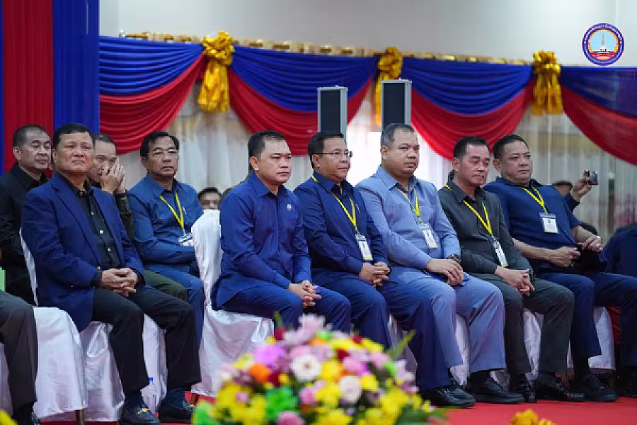 សម្ដេចអគ្គមហាសេនាបតីតេជោ ហ៊ុន សែន អញ្ជើញជាអធិបតីភាពដ៏ខ្ពង់ខ្ពស់បំផុតក្នុងពិធីសំណេះសំណាលជាមួយក្រុមប្រឹក្សាខេត្តក្រចេះ - Image 7