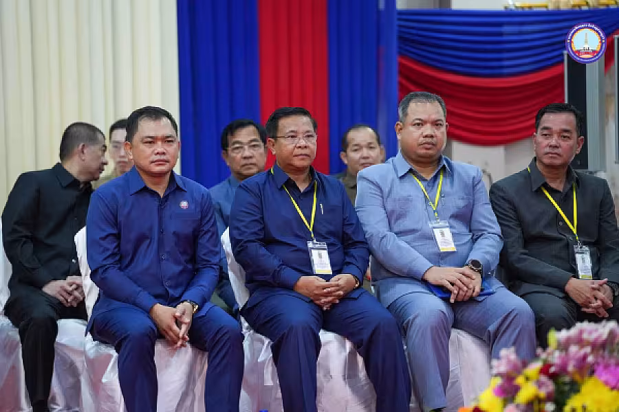 សម្ដេចអគ្គមហាសេនាបតីតេជោ ហ៊ុន សែន អញ្ជើញជាអធិបតីភាពដ៏ខ្ពង់ខ្ពស់បំផុតក្នុងពិធីសំណេះសំណាលជាមួយក្រុមប្រឹក្សាខេត្តក្រចេះ - Image 8
