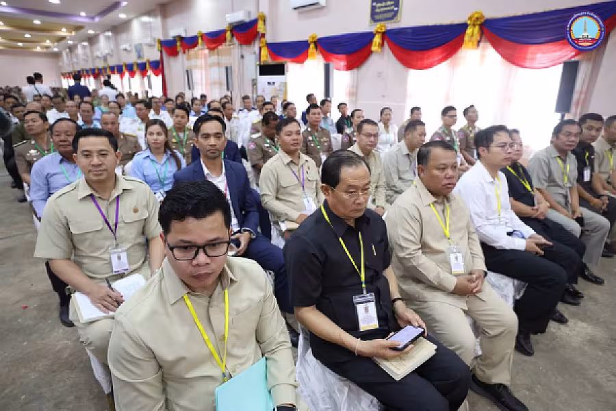 សម្ដេចអគ្គមហាសេនាបតីតេជោ ហ៊ុន សែន អញ្ជើញជាអធិបតីភាពដ៏ខ្ពង់ខ្ពស់បំផុតក្នុងពិធីសំណេះសំណាលជាមួយក្រុមប្រឹក្សាខេត្តក្រចេះ - Image 13