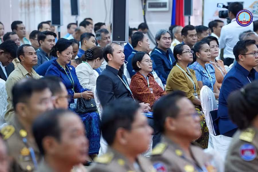 សម្ដេចអគ្គមហាសេនាបតីតេជោ ហ៊ុន សែន អញ្ជើញជាអធិបតីភាពដ៏ខ្ពង់ខ្ពស់បំផុតក្នុងពិធីសំណេះសំណាលជាមួយក្រុមប្រឹក្សាខេត្តក្រចេះ - Image 19