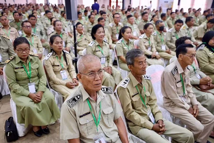 សម្ដេចអគ្គមហាសេនាបតីតេជោ ហ៊ុន សែន អញ្ជើញជាអធិបតីភាពដ៏ខ្ពង់ខ្ពស់បំផុតក្នុងពិធីសំណេះសំណាលជាមួយក្រុមប្រឹក្សាខេត្តក្រចេះ - Image 27