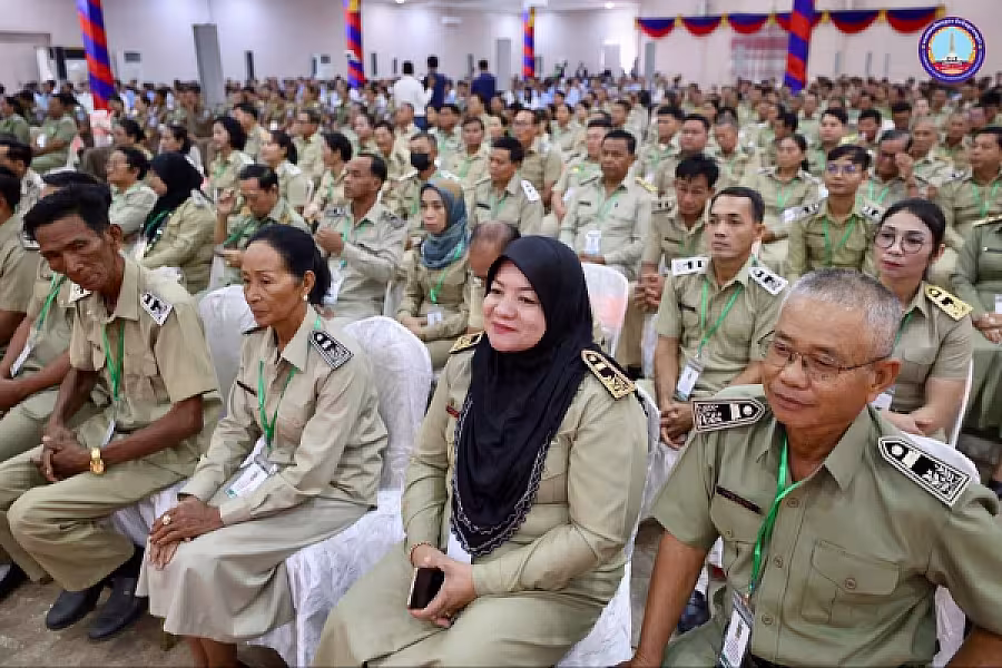 សម្ដេចអគ្គមហាសេនាបតីតេជោ ហ៊ុន សែន អញ្ជើញជាអធិបតីភាពដ៏ខ្ពង់ខ្ពស់បំផុតក្នុងពិធីសំណេះសំណាលជាមួយក្រុមប្រឹក្សាខេត្តក្រចេះ - Image 29