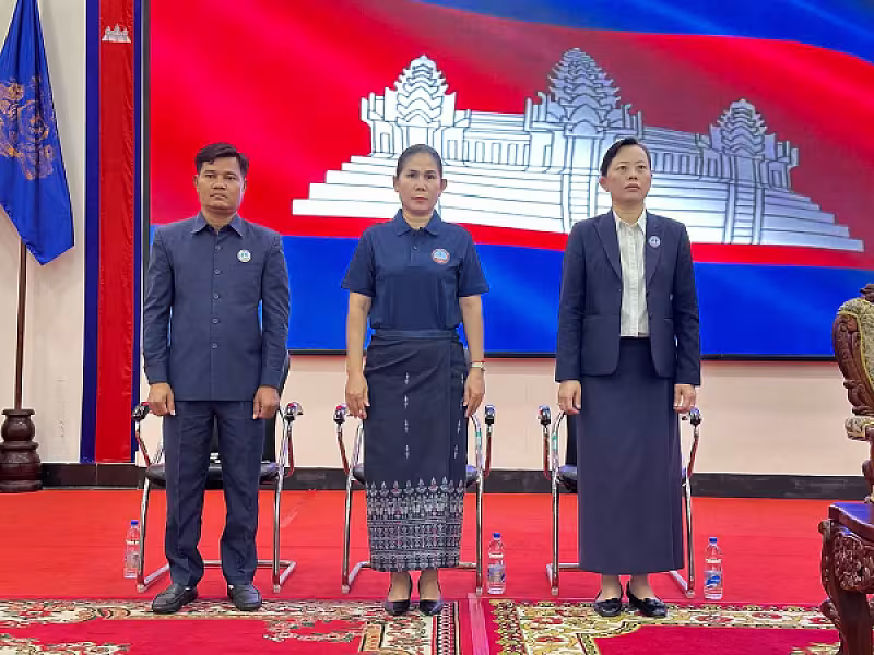 ឯកឧត្តម អ៊ុំ សុខ អញ្ជើញបើកវគ្គបណ្តុះបណ្តាលស្តីពីការងាររដ្ឋបាល និងការងារបេឡាមរណសង្គ្រោះ អ.ន.ក.ខេត្តស្វាយរៀង។ - Image 4