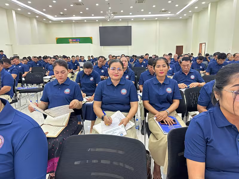 ឯកឧត្តម អ៊ុំ សុខ អញ្ជើញបើកវគ្គបណ្តុះបណ្តាលស្តីពីការងាររដ្ឋបាល និងការងារបេឡាមរណសង្គ្រោះ អ.ន.ក.ខេត្តស្វាយរៀង។ - Image 26