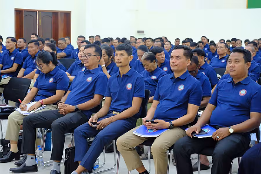 ឯកឧត្តម អ៊ុំ សុខ អញ្ជើញបើកវគ្គបណ្តុះបណ្តាលស្តីពីការងាររដ្ឋបាល និងការងារបេឡាមរណសង្គ្រោះ អ.ន.ក.ខេត្តស្វាយរៀង។ - Image 38