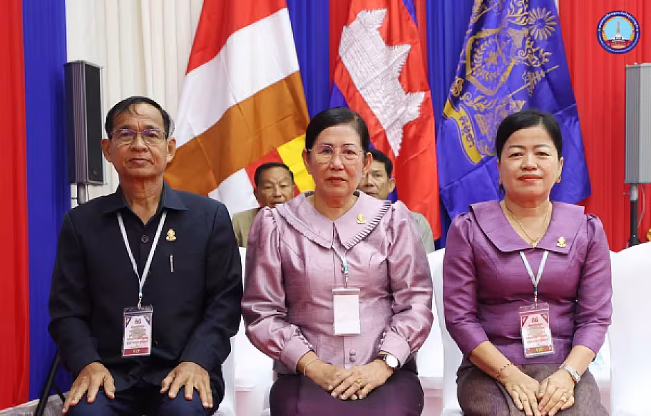 សម្តេចអគ្គមហាសេនាបតីតេជោ ហ៊ុន សែន អញ្ជើជាអធិបតីដ៏ខ្ពង់ខ្ពស់ក្នុងពិធីសំណេះ​សំណាលជាមួយក្រុមប្រឹក្សាខេត្ត មណ្ឌលគិរី - Image 10