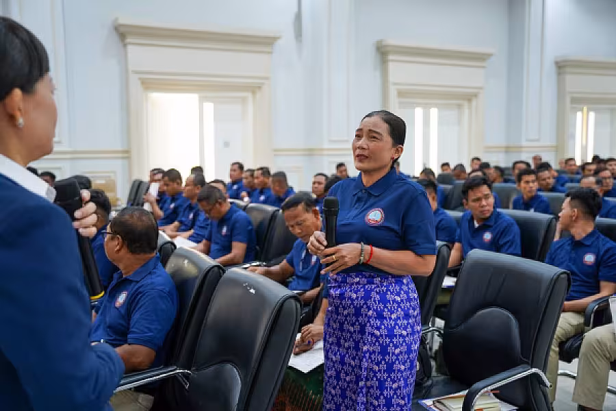 ឯកឧត្តម អ៊ុំ សុខ អញ្ជើញបើកវគ្គបណ្តុះបណ្តាលស្តីពីការងាររដ្ឋបាល និងការងារបេឡាមរណសង្គ្រោះ ជូន អ.ន.ក.ខេត្តព្រៃវែង - Image 19