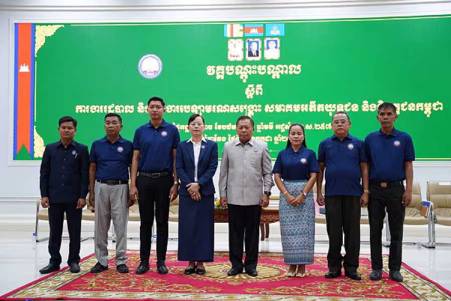ឯកឧត្តម អ៊ុំ សុខ អញ្ជើញបើកវគ្គបណ្តុះបណ្តាលស្តីពីការងាររដ្ឋបាល និងការងារបេឡាមរណសង្គ្រោះ ជូន អ.ន.ក.ខេត្តព្រៃវែង - Image 20