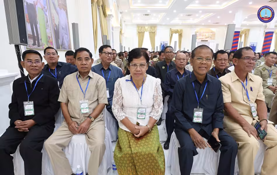 សម្តេចអគ្គមហាសេនាបតីតេជោ ហ៊ុន សែន អញ្ជើញជាអធិបតីដ៏ខ្ពង់ខ្ពស់ក្នុងពិធីសំណេះសំណាល ជាមួយក្រុមប្រឹក្សា ខេត្តខេត្តរតនគិរី - Image 15